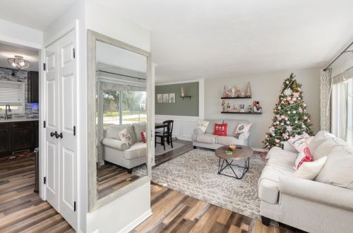 3964 Kingsway Dr, Crown Point, IN 46307-8944