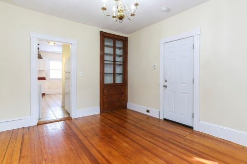 29 Fairview St, Dedham MA 02026-3254 exterior