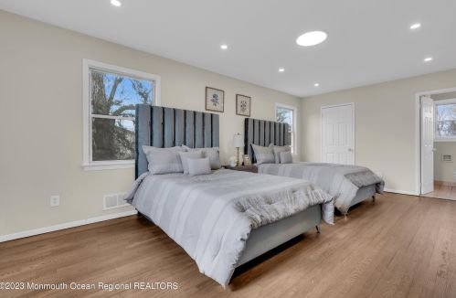 36 Drexel Dr, Jackson Twp NJ  08527-2328 exterior