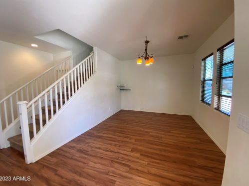 7716 37th Way, Phoenix AZ  85042-9656 exterior