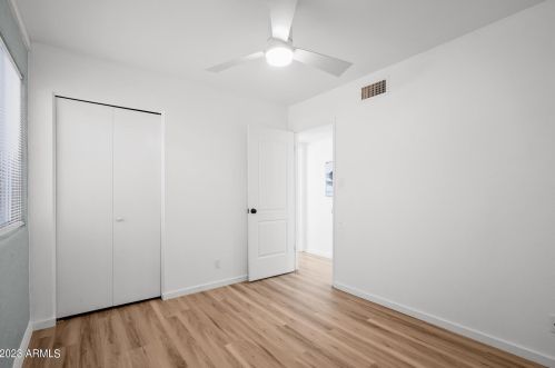 10824 12th St, Phoenix AZ  85020-1131 exterior