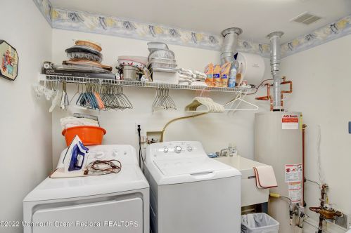 68 Merion Ln, Jackson Twp NJ 08527-3996 exterior