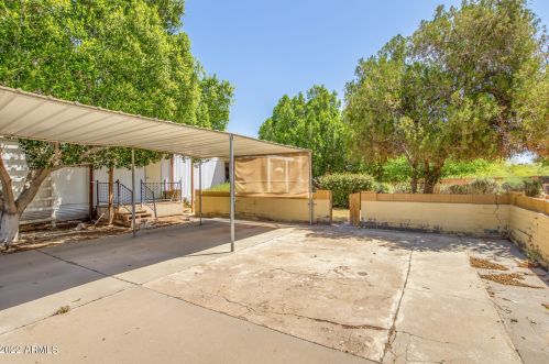 8221 9th St, Phoenix AZ  85020-3447 exterior