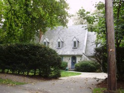 11 Fenwick Rd, Newton, MA 02468-2214