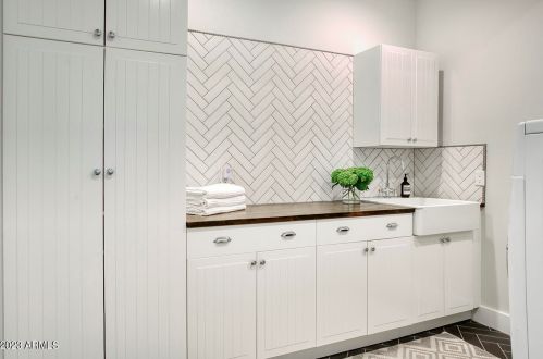 3622 54th Pl, Phoenix AZ 85018-4507 exterior