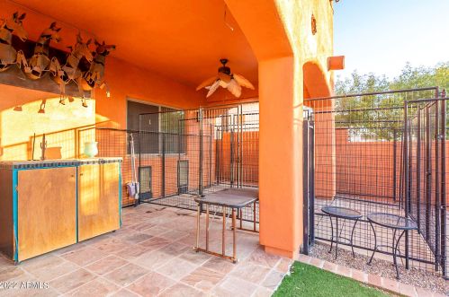 9032 14 Pl, Phoenix AZ 85014-4210 exterior