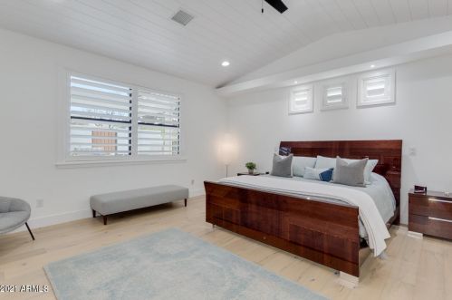 4013 49 Pl, Phoenix AZ 85018-2965 exterior