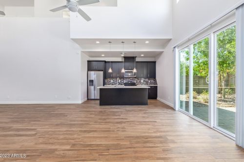 3642 Earll Dr, Phoenix AZ  85018-7044 exterior