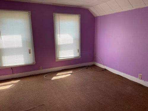 323 Purchase St, New Bedford MA 02740-5739 exterior