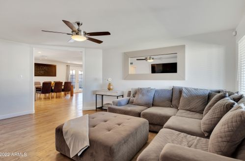 13215 37 Pl, Phoenix AZ 85050-2699 exterior