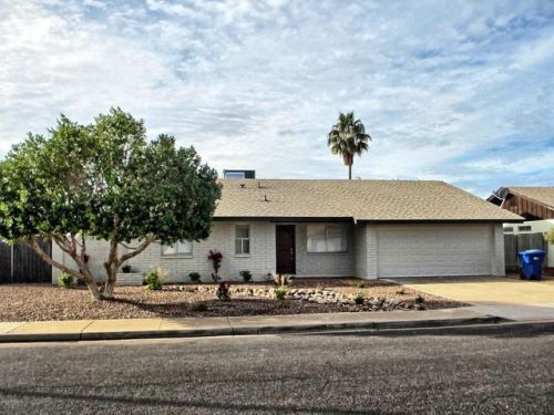 919 Harmony Ave, Mesa, AZ 85204-5829