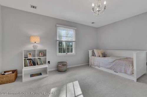 130 Rumson Pl, Little Silver NJ  07739-1044 exterior