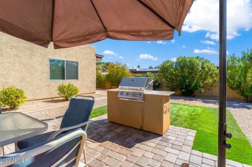 2519 Bluefield Ave, Phoenix AZ  85032-8004 exterior