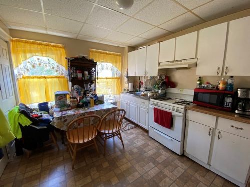 77 Providence St, Worcester MA 01604-4225 exterior