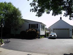 62 Farwell St, Newton, MA 02460-1005