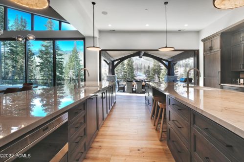 215 White Pne Cyn Rd, Park City UT 84060-6514 exterior