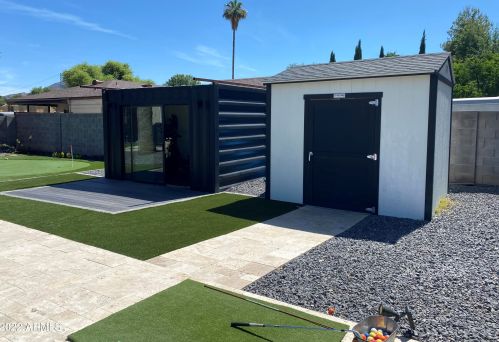 4231 Catalina Dr, Phoenix AZ 85031-3726 exterior