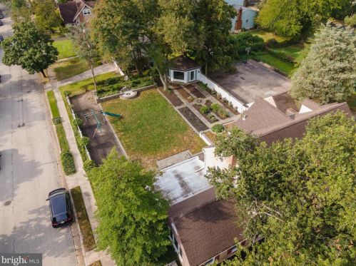 605 Delaware St, West Deptford NJ  08096-1576 exterior