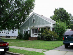 54 Broadway Ter, Newton, MA 02460-1404