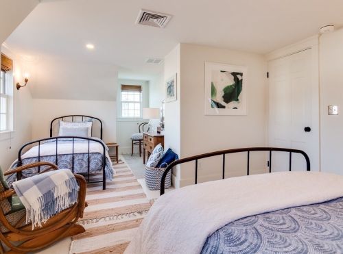 1 Normanstone Dr, Rockport MA  01966-1910 exterior