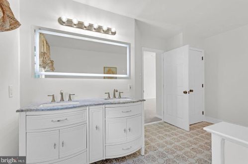 35 Gln Burnie Dr, Erial NJ 08081-4361 exterior