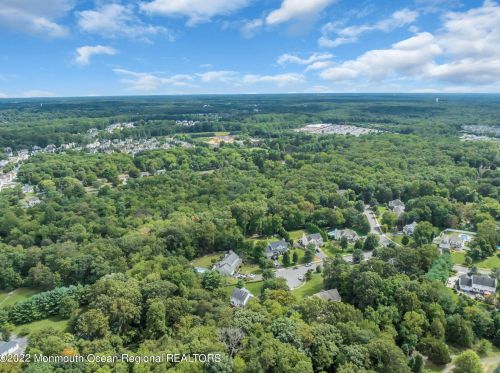 8 Bailey Ct, Jackson Twp NJ  08527-4459 exterior