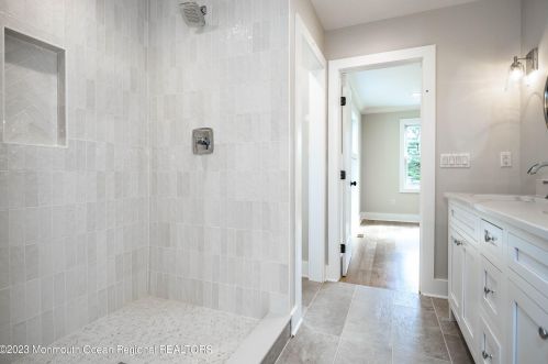 333 Harding Rd, Little Silver NJ exterior