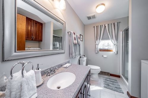 25 Danny Ln, Agawam MA 01001-3529 exterior