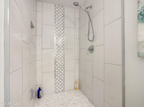 2725 Alice Ave, Phoenix AZ 85021-4112 exterior