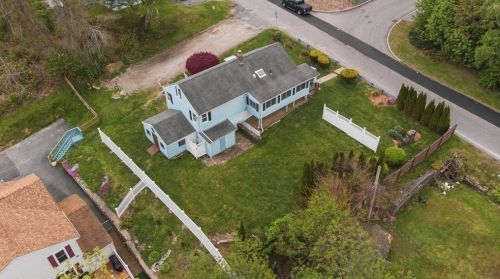 61 Derby St, Worcester MA 01604-3940 exterior