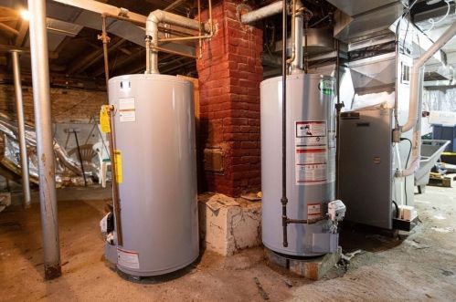 51 Grv St, North Brookfield MA 01535-1944 exterior