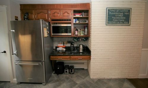 10 Arrowhead Rd, Topsfield MA  01983-1323 exterior