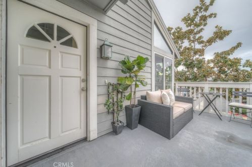 57 Remington, Irvine CA  92620-5730 exterior