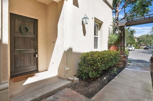 21 Gardenpath, Irvine CA 92603-0156 exterior