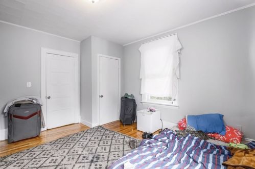 42 Lewis St, Worcester MA 01610-1702 exterior