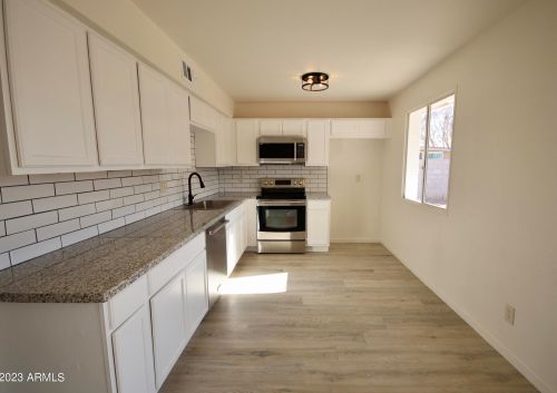 3024 64 Dr, Phoenix AZ 85033-4507 exterior