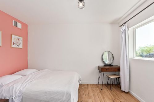 1819 45th St, Phoenix AZ 85032-2387 exterior