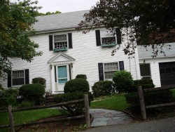32 Chatham Rd, Newton, MA 02461-1028