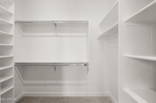 1038 Clarendon Ave, Phoenix AZ 85033-4119 exterior