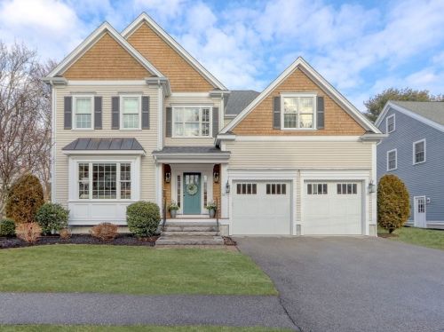 51 Mann Ave, Needham, MA 02492-4533