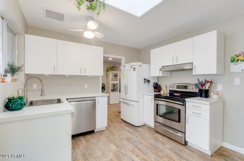 3844 Bloomfield Rd, Phoenix AZ  85032-7334 exterior