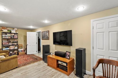 30 Abington St, Worcester MA 01603-1101 exterior