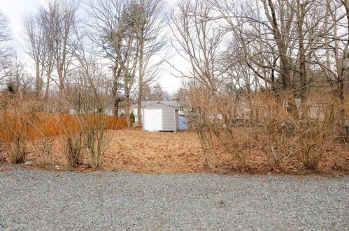 135 Highland St, Taunton MA 02780-4730 exterior