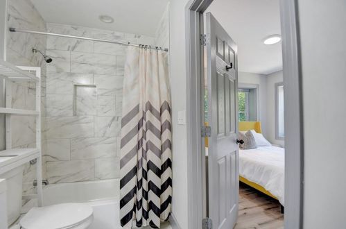 99 Holly Rd, Atlanta GA 30314-2002 exterior