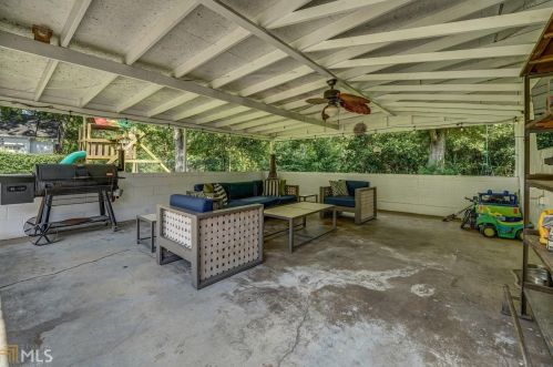 945 College Ave, Conyers GA 30012-4423 exterior