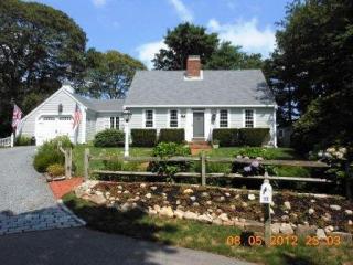 37 Collins Ln, Chatham, MA 02633-1964