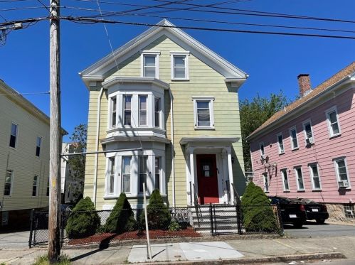 323 Purchase St, New Bedford, MA 02740-5738