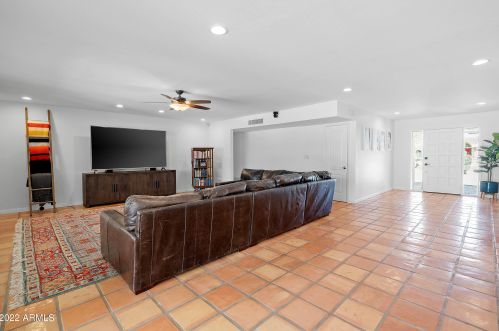 4637 Cholla St, Phoenix AZ 85029-3800 exterior