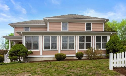 14 Worcester St, East Bridgewater, MA 02324-3110
