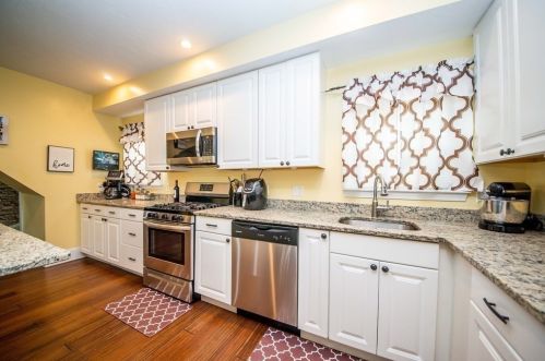 13 Social St, New Bedford MA  02744-2514 exterior